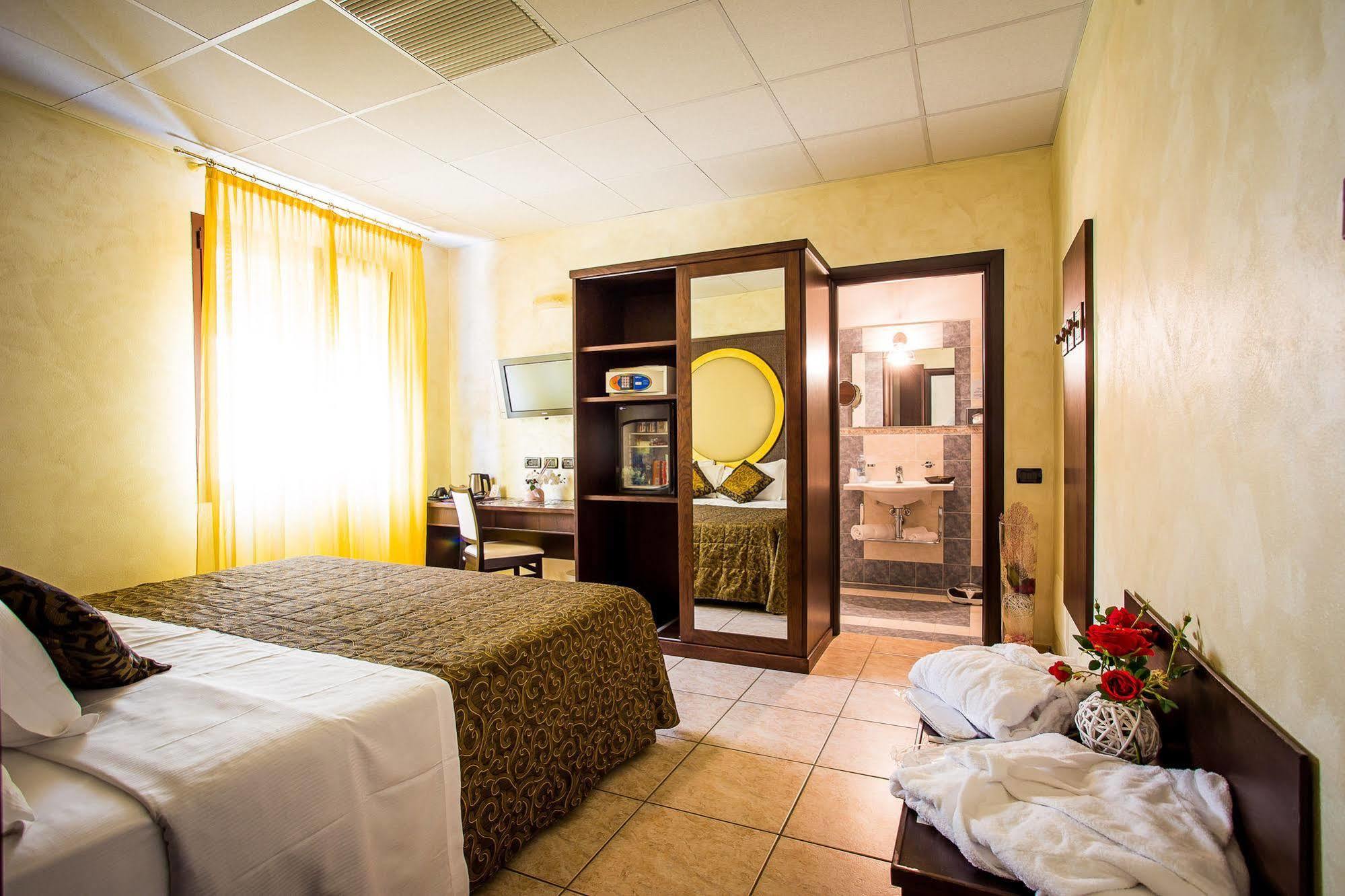 Piccolo Hotel Nogara Exterior photo